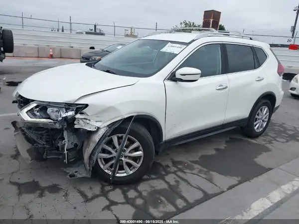 5N1AT2MT2LC777760 2020 NISSAN ROGUE - Image 2