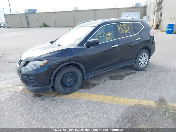 5N1AT2MT3GC778793 2016 NISSAN ROGUE - Image 2
