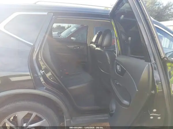 5N1AT2MT3GC799837 2016 NISSAN ROGUE - Image 8