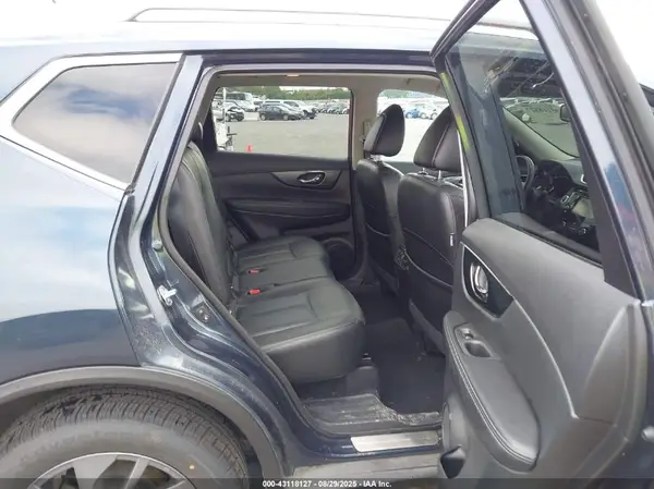 5N1AT2MT3GC804261 2016 NISSAN ROGUE - Image 8