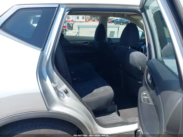 5N1AT2MT3GC809945 2016 NISSAN ROGUE - Image 8