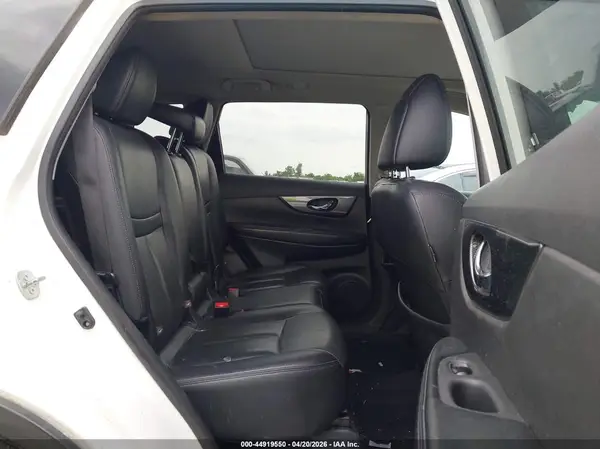 5N1AT2MT3GC822288 2016 NISSAN ROGUE - Image 8
