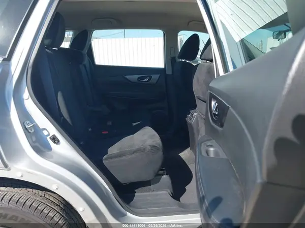 5N1AT2MT3GC827510 2016 NISSAN ROGUE - Image 8