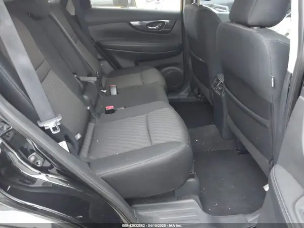 5N1AT2MT3HC736383 2017 NISSAN ROGUE - Image 8