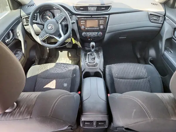 5N1AT2MT3HC740451 2017 NISSAN ROGUE - Image 8
