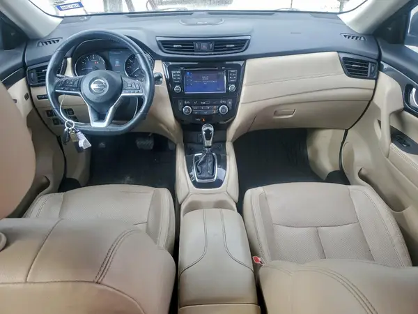 5N1AT2MT3HC747514 2017 NISSAN ROGUE - Image 8