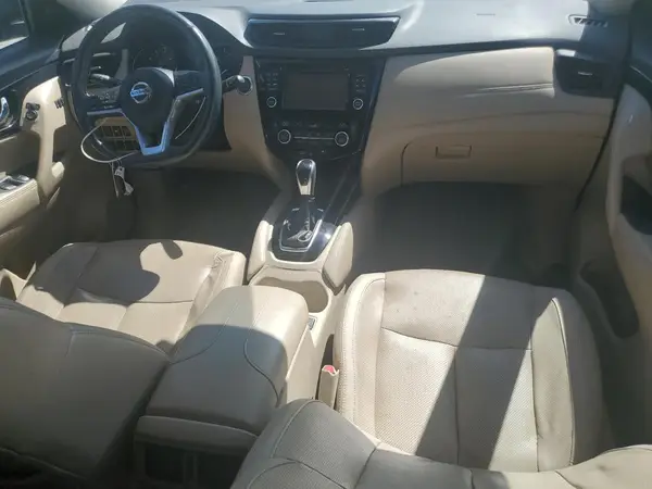 5N1AT2MT3HC748940 2017 NISSAN ROGUE - Image 8