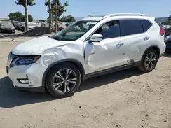 5N1AT2MT3HC751952 2017 NISSAN ROGUE