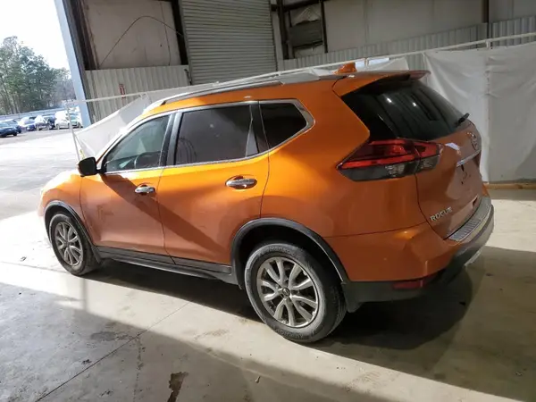 5N1AT2MT3HC763499 2017 NISSAN ROGUE - Image 2