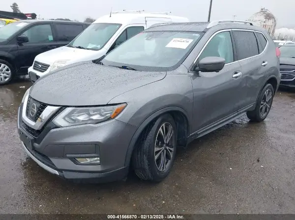 5N1AT2MT3HC767858 2017 NISSAN ROGUE - Image 2