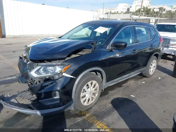 5N1AT2MT3HC776544 2017 NISSAN ROGUE - Image 2