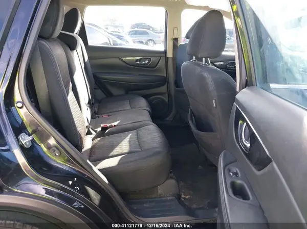 5N1AT2MT3HC776544 2017 NISSAN ROGUE - Image 8