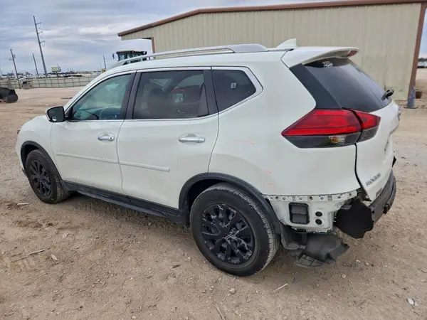 5N1AT2MT3HC777984 2017 NISSAN ROGUE - Image 2