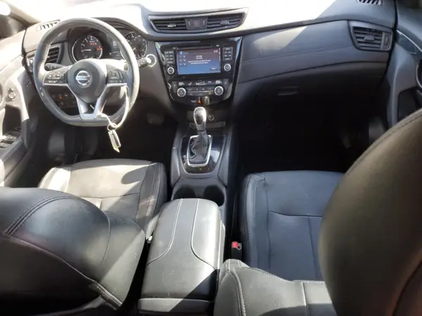 5N1AT2MT3HC799208 2017 NISSAN ROGUE - Image 8