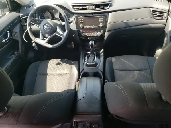 5N1AT2MT3HC810708 2017 NISSAN ROGUE - Image 8