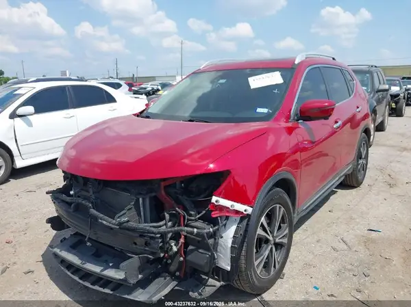 5N1AT2MT3HC820753 2017 NISSAN ROGUE - Image 2