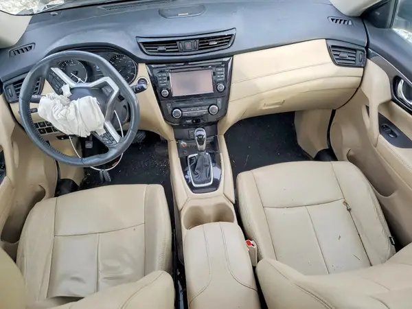 5N1AT2MT3HC831123 2017 NISSAN ROGUE - Image 8