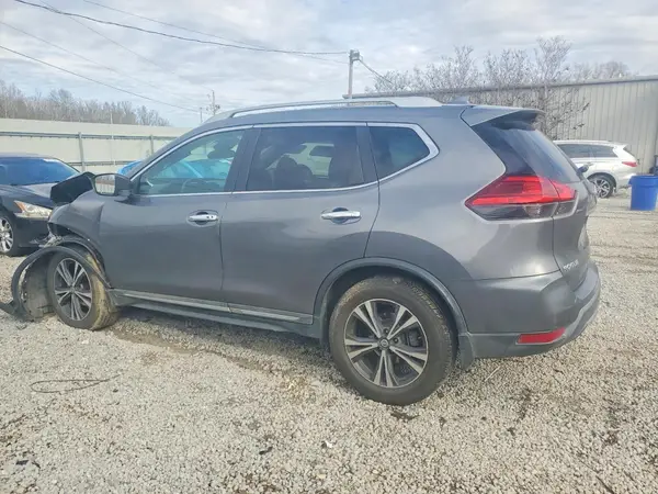 5N1AT2MT3HC839108 2017 NISSAN ROGUE - Image 2