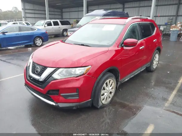 5N1AT2MT3HC842574 2017 NISSAN ROGUE - Image 2