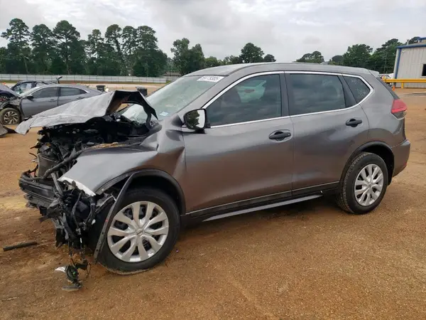 5N1AT2MT3HC844714 2017 NISSAN ROGUE - Image 1