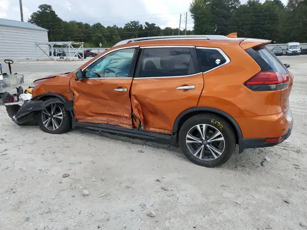 5N1AT2MT3HC845619 2017 NISSAN ROGUE - Image 2