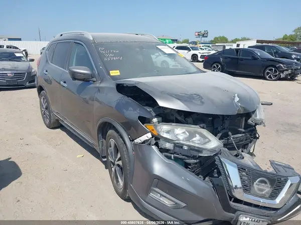 5N1AT2MT3HC854904 2017 NISSAN ROGUE - Image 1