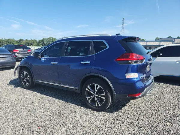 5N1AT2MT3HC865367 2017 NISSAN ROGUE - Image 2