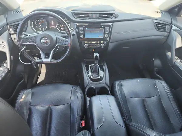 5N1AT2MT3HC865367 2017 NISSAN ROGUE - Image 8