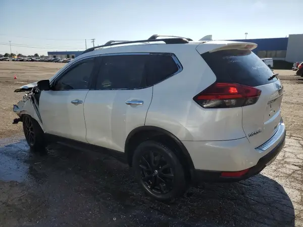 5N1AT2MT3HC865448 2017 NISSAN ROGUE - Image 2