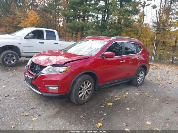 5N1AT2MT3HC871119 2017 NISSAN ROGUE - Image 2