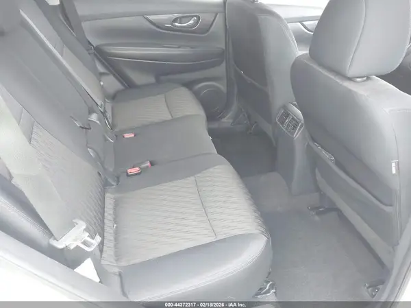5N1AT2MT3HC873632 2017 NISSAN ROGUE - Image 8