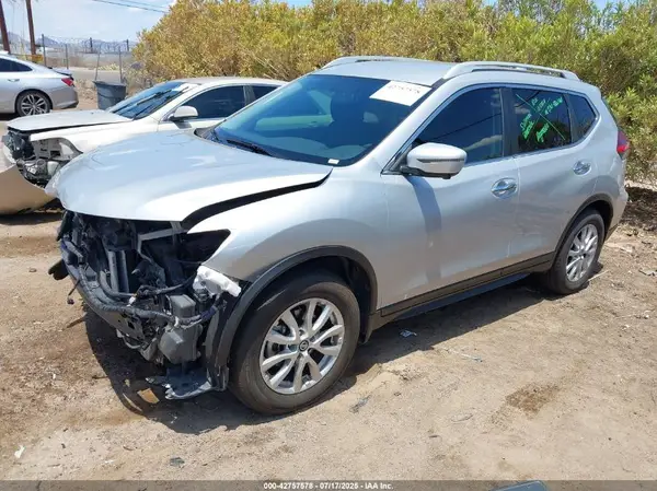 5N1AT2MT3HC880631 2017 NISSAN ROGUE - Image 2