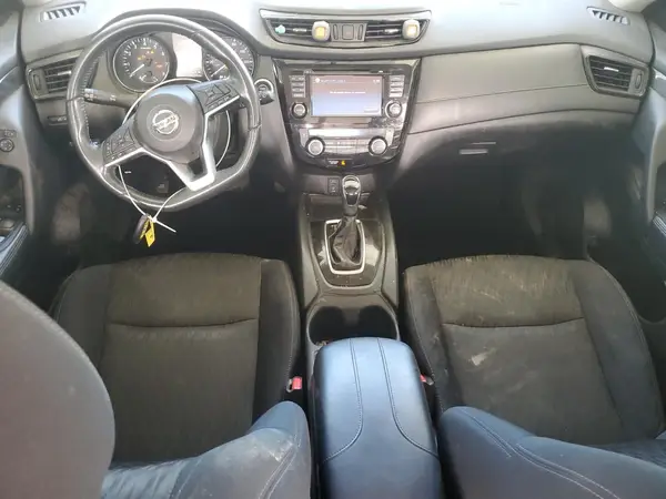 5N1AT2MT3HC883206 2017 NISSAN ROGUE - Image 8