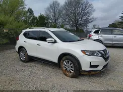 5N1AT2MT3HC884498 2017 NISSAN ROGUE