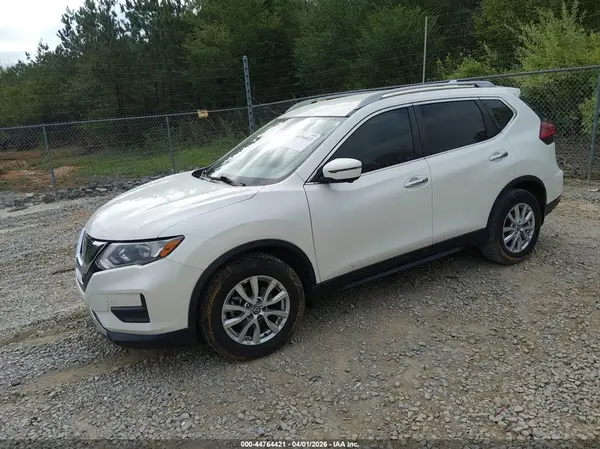 5N1AT2MT3HC884498 2017 NISSAN ROGUE - Image 2