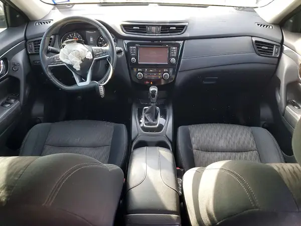 5N1AT2MT3HC885120 2017 NISSAN ROGUE - Image 8