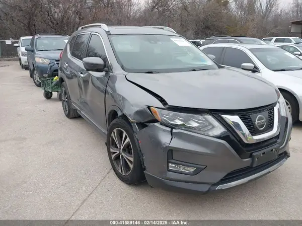 5N1AT2MT3HC885537 2017 NISSAN ROGUE - Image 1