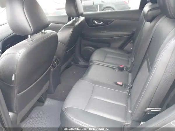 5N1AT2MT3HC885537 2017 NISSAN ROGUE - Image 8