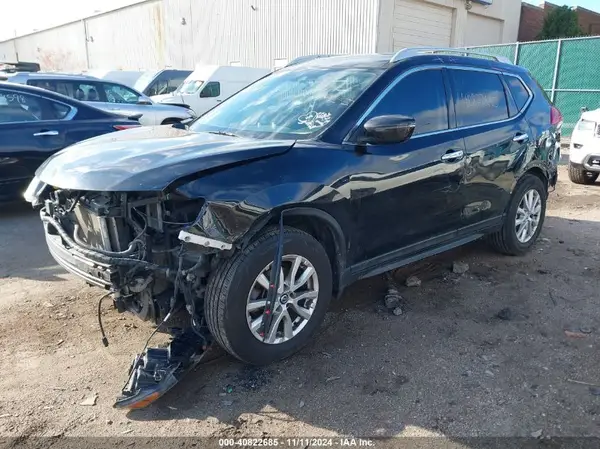 5N1AT2MT3HC894061 2017 NISSAN ROGUE - Image 2