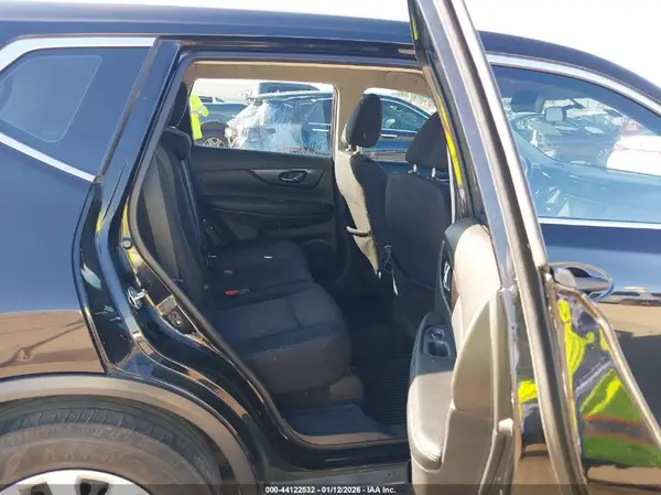 5N1AT2MT3JC709206 2018 NISSAN ROGUE - Image 8