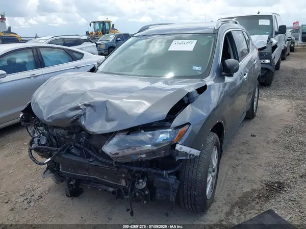 5N1AT2MT3JC712655 2018 NISSAN ROGUE - Image 2