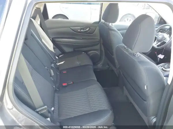 5N1AT2MT3JC722117 2018 NISSAN ROGUE - Image 8