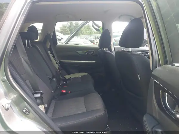 5N1AT2MT3JC730864 2018 NISSAN ROGUE - Image 8