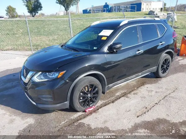 5N1AT2MT3JC733179 2018 NISSAN ROGUE - Image 2