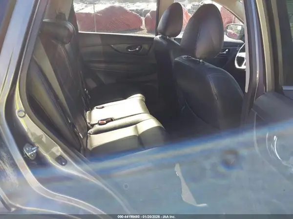 5N1AT2MT3JC744036 2018 NISSAN ROGUE - Image 8