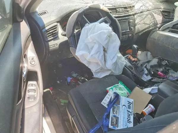 5N1AT2MT3JC756378 2018 NISSAN ROGUE - Image 8