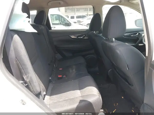 5N1AT2MT3JC771561 2018 NISSAN ROGUE - Image 8