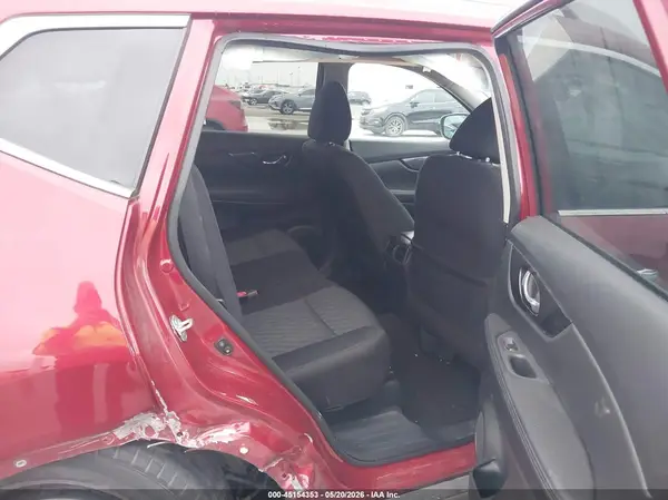 5N1AT2MT3JC772810 2018 NISSAN ROGUE - Image 8