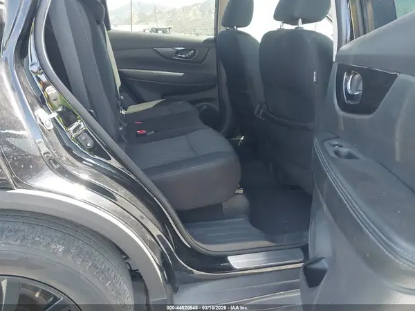 5N1AT2MT3JC785993 2018 NISSAN ROGUE - Image 8