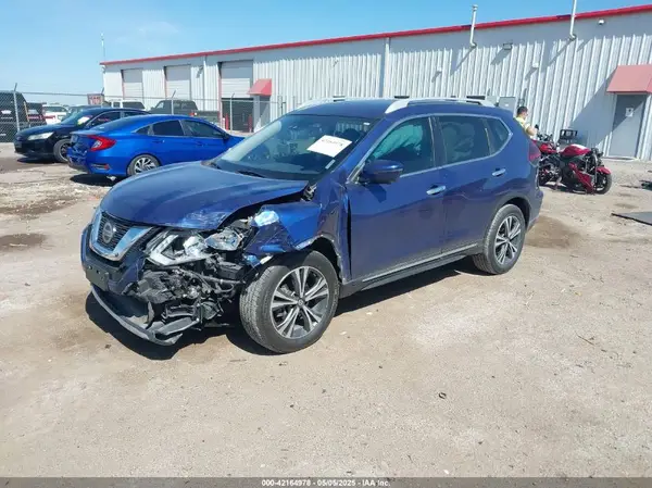 5N1AT2MT3JC787145 2018 NISSAN ROGUE - Image 2